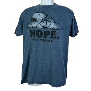 Peanuts Men Top Shirt Pullover Blue Snoopy Sz M